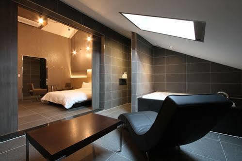 Valentine Hotel Goyang Bagian luar foto